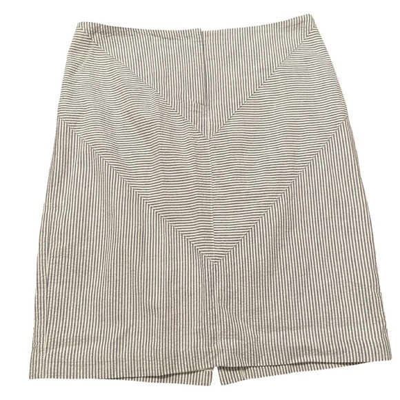 J. McLaughlin Gray and White Pencil Skirt for Work Size 2, EUC - Picture 1 of 4